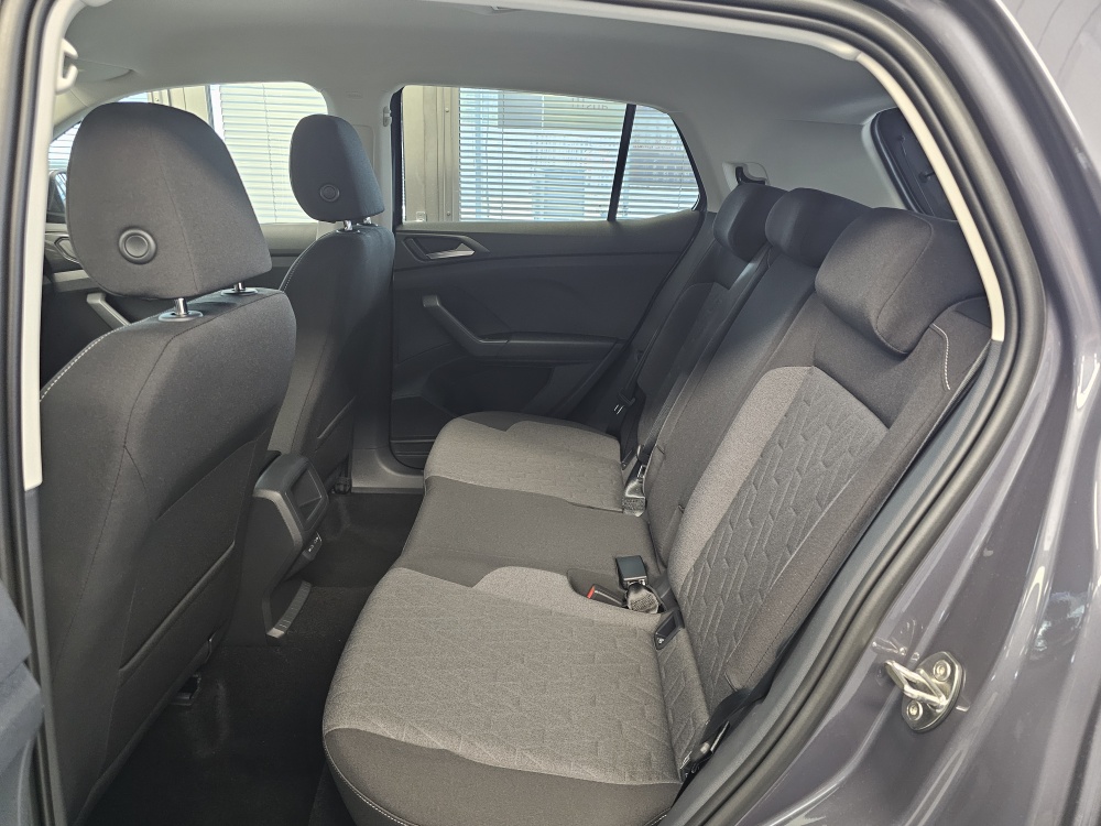 VW T-Cross  bei Hoffmann Automobile in Wolfsburg kaufen und sofort mitnehmen - Bild 4