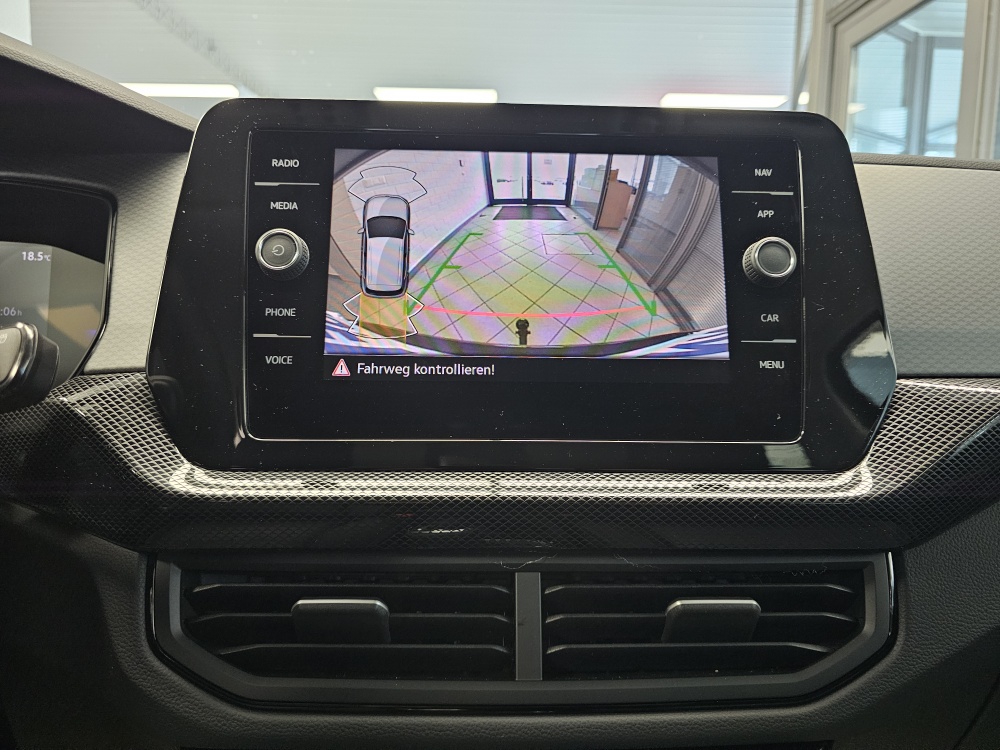 VW T-Cross  bei Hoffmann Automobile in Wolfsburg kaufen und sofort mitnehmen - Bild 11