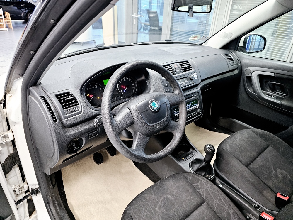 Skoda Fabia Combi  bei Hoffmann Automobile in Wolfsburg kaufen und sofort mitnehmen - Bild 9