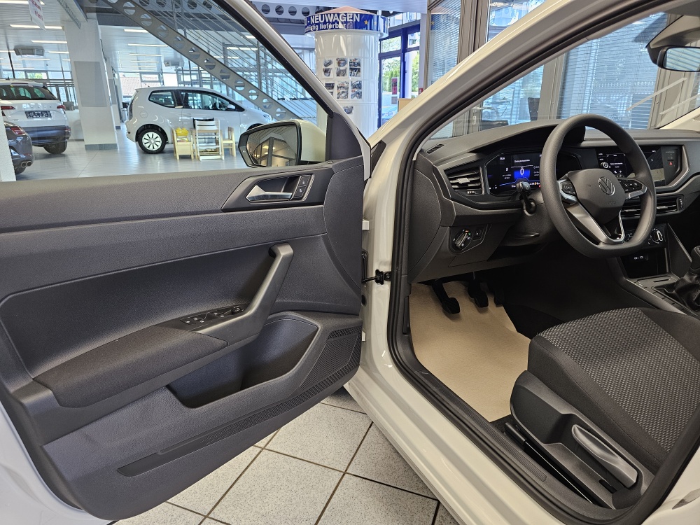 VW Polo  bei Hoffmann Automobile in Wolfsburg kaufen und sofort mitnehmen - Bild 18