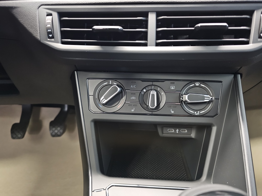 VW Polo  bei Hoffmann Automobile in Wolfsburg kaufen und sofort mitnehmen - Bild 7