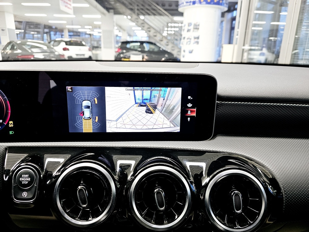 Mercedes-Benz A 180  bei Hoffmann Automobile in Wolfsburg kaufen und sofort mitnehmen - Bild 14
