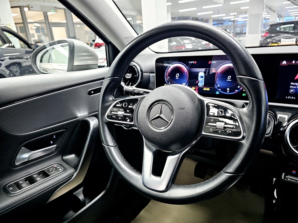 Mercedes-Benz A 180  bei Hoffmann Automobile in Wolfsburg kaufen und sofort mitnehmen - Bild 15