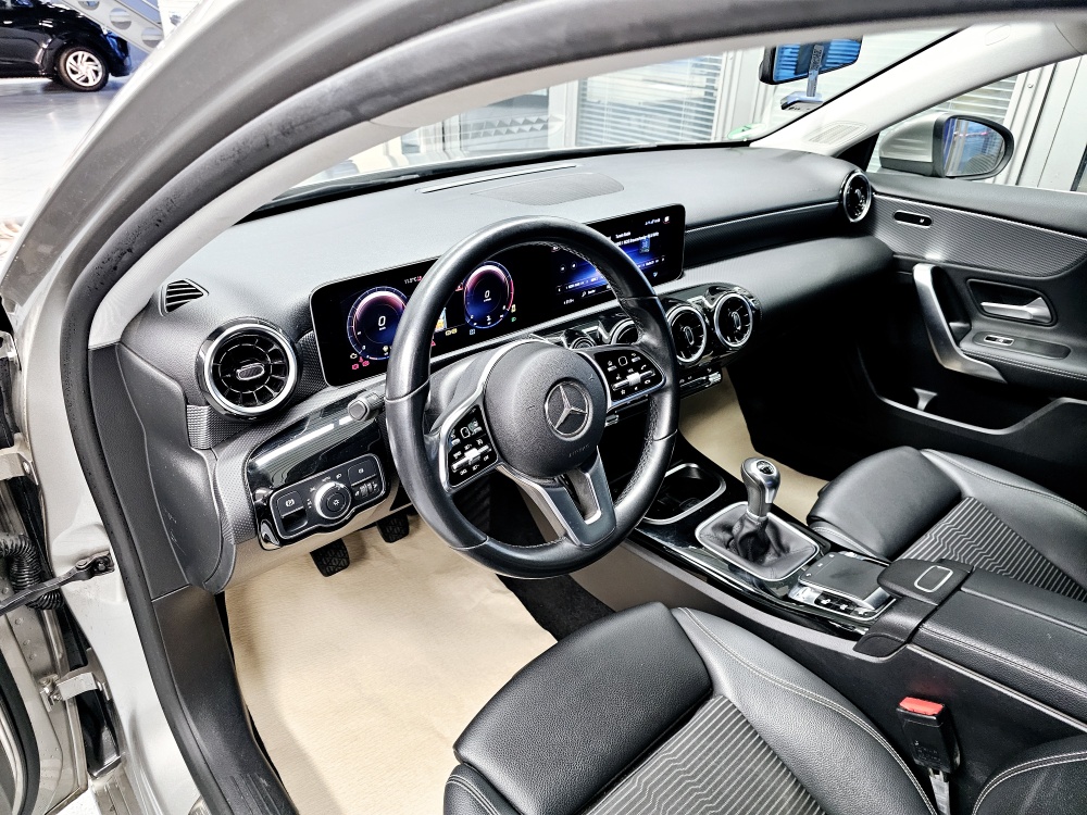 Mercedes-Benz A 180  bei Hoffmann Automobile in Wolfsburg kaufen und sofort mitnehmen - Bild 19