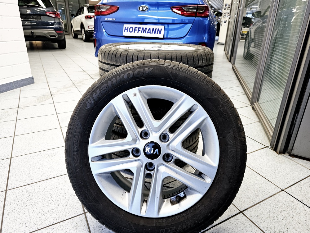 Kia Ceed  bei Hoffmann Automobile in Wolfsburg kaufen und sofort mitnehmen - Bild 3