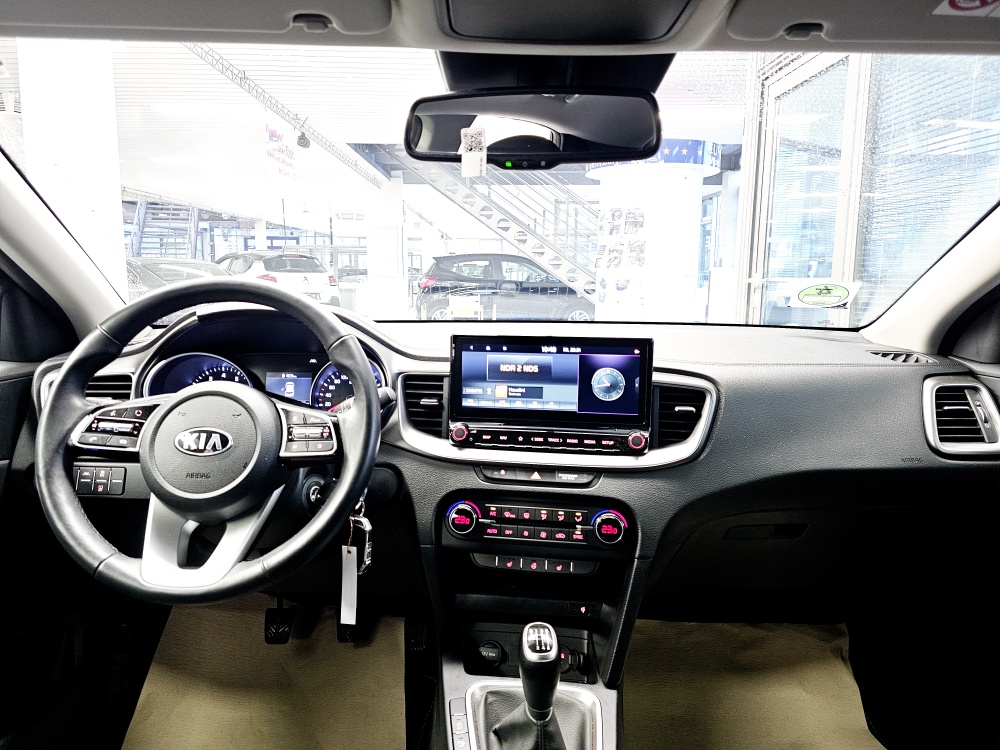 Kia Ceed  bei Hoffmann Automobile in Wolfsburg kaufen und sofort mitnehmen - Bild 6