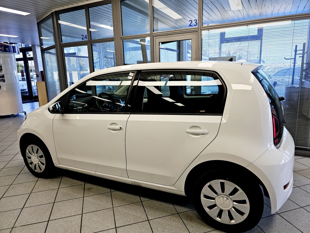 VW up!  bei Hoffmann Automobile in Wolfsburg kaufen und sofort mitnehmen - Bild 14