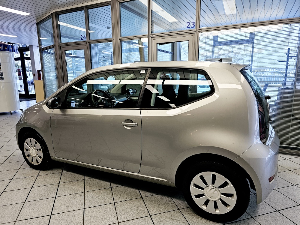 VW up!  bei Hoffmann Automobile in Wolfsburg kaufen und sofort mitnehmen - Bild 13
