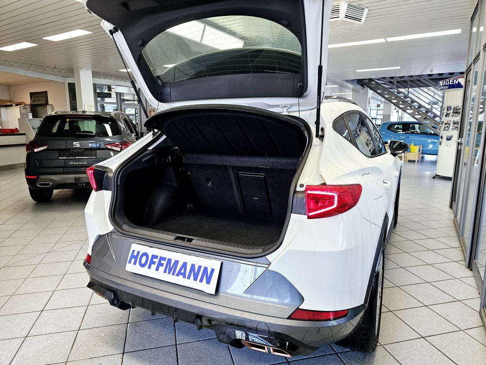 Cupra Formentor  bei Hoffmann Automobile in Wolfsburg kaufen und sofort mitnehmen - Bild 2