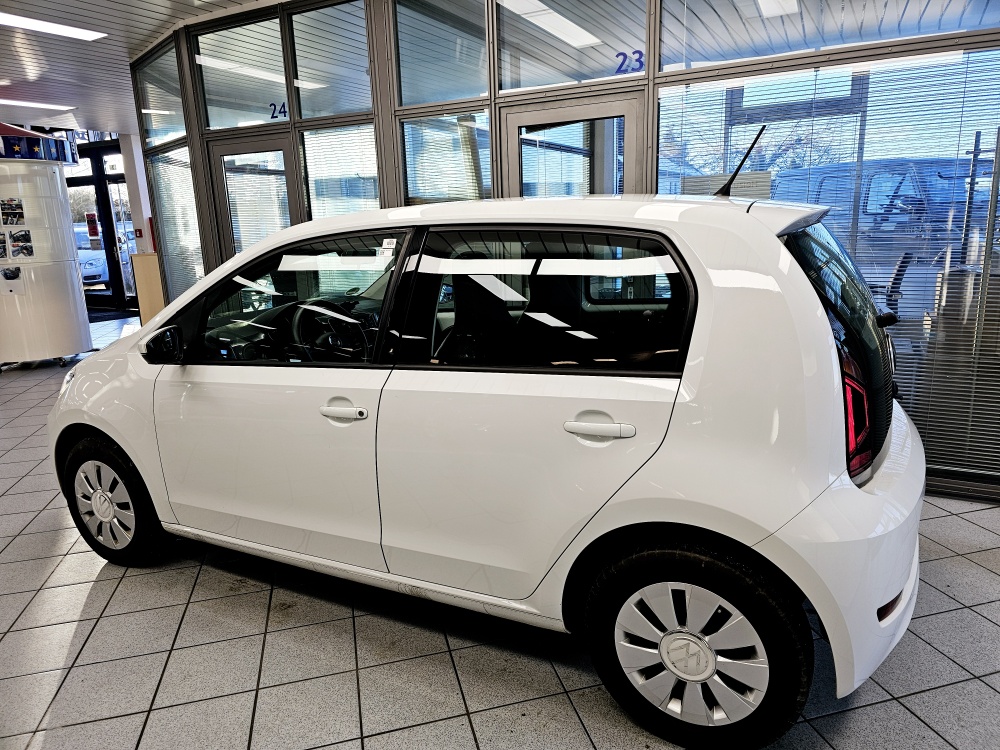VW up!  bei Hoffmann Automobile in Wolfsburg kaufen und sofort mitnehmen - Bild 13