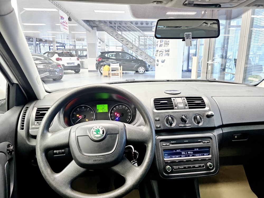 Skoda Fabia  bei Hoffmann Automobile in Wolfsburg kaufen und sofort mitnehmen - Bild 9
