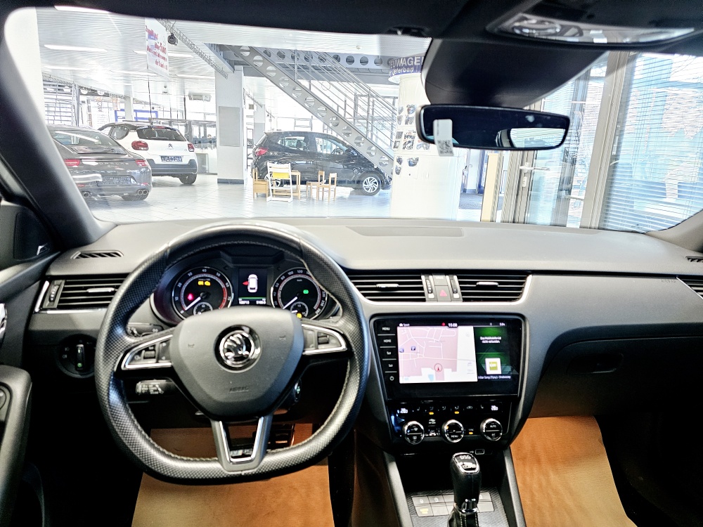 Skoda Octavia Combi  bei Hoffmann Automobile in Wolfsburg kaufen und sofort mitnehmen - Bild 12
