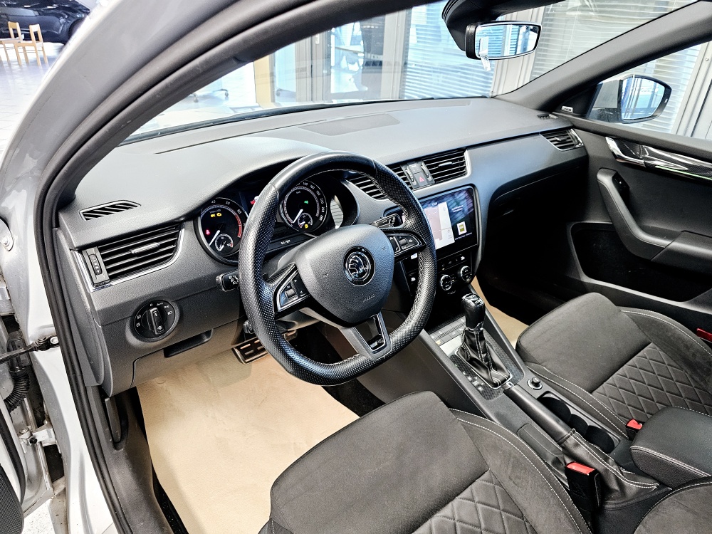 Skoda Octavia Combi  bei Hoffmann Automobile in Wolfsburg kaufen und sofort mitnehmen - Bild 13