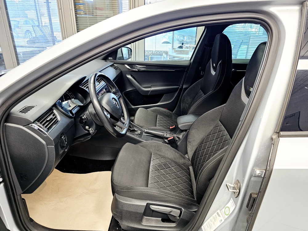 Skoda Octavia Combi  bei Hoffmann Automobile in Wolfsburg kaufen und sofort mitnehmen - Bild 14