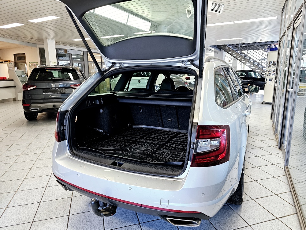 Skoda Octavia Combi  bei Hoffmann Automobile in Wolfsburg kaufen und sofort mitnehmen - Bild 2