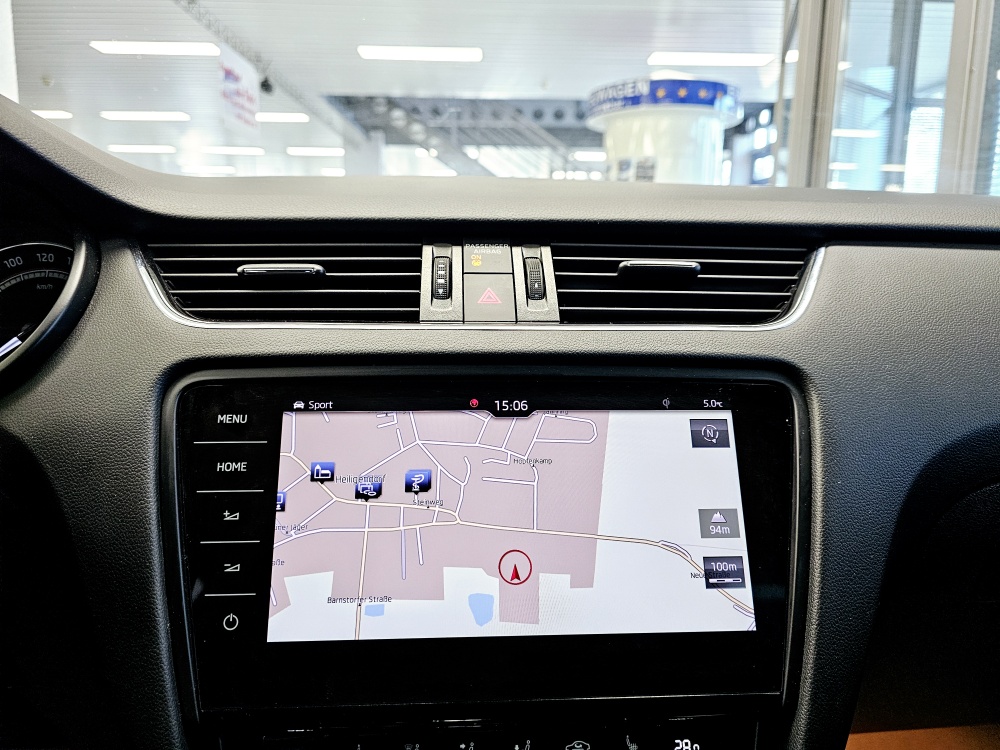 Skoda Octavia Combi  bei Hoffmann Automobile in Wolfsburg kaufen und sofort mitnehmen - Bild 8