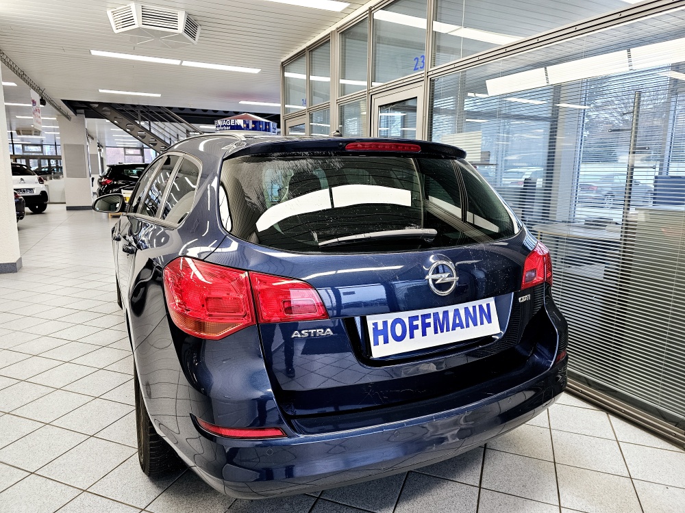 Opel Astra Sports Tourer  bei Hoffmann Automobile in Wolfsburg kaufen und sofort mitnehmen - Bild 4