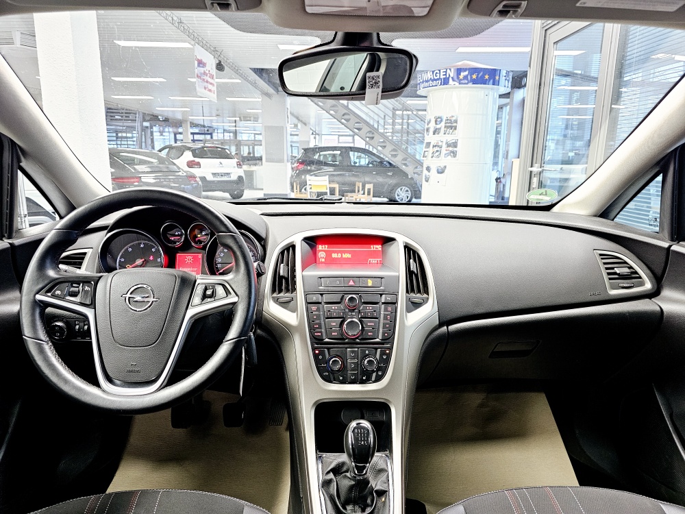 Opel Astra Sports Tourer  bei Hoffmann Automobile in Wolfsburg kaufen und sofort mitnehmen - Bild 6