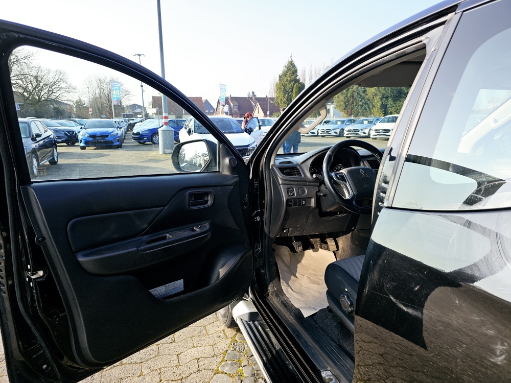 Mitsubishi L200  bei Hoffmann Automobile in Wolfsburg kaufen und sofort mitnehmen - Bild 12