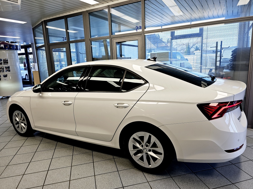 Skoda Octavia  bei Hoffmann Automobile in Wolfsburg kaufen und sofort mitnehmen - Bild 16