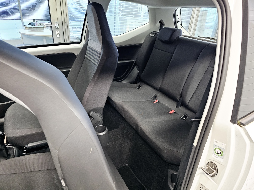 VW up!  bei Hoffmann Automobile in Wolfsburg kaufen und sofort mitnehmen - Bild 4