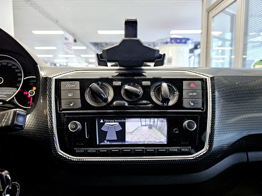 VW up!  bei Hoffmann Automobile in Wolfsburg kaufen und sofort mitnehmen - Bild 10
