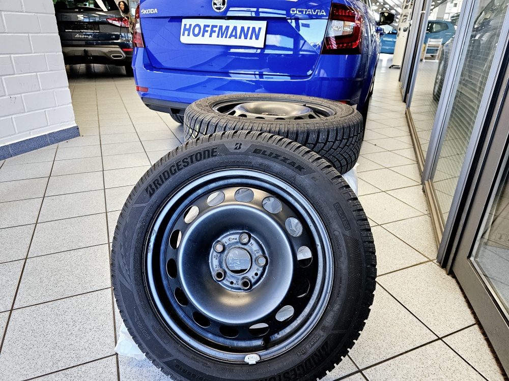 Skoda Octavia Combi  bei Hoffmann Automobile in Wolfsburg kaufen und sofort mitnehmen - Bild 4