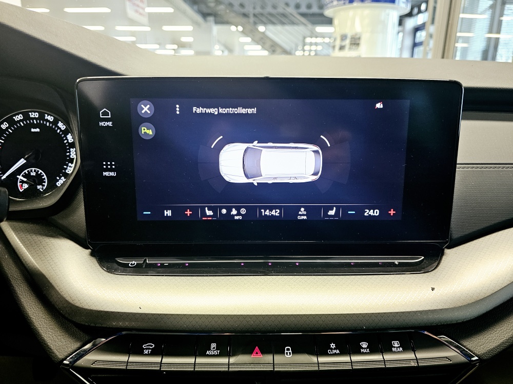 Skoda Octavia Combi  bei Hoffmann Automobile in Wolfsburg kaufen und sofort mitnehmen - Bild 13