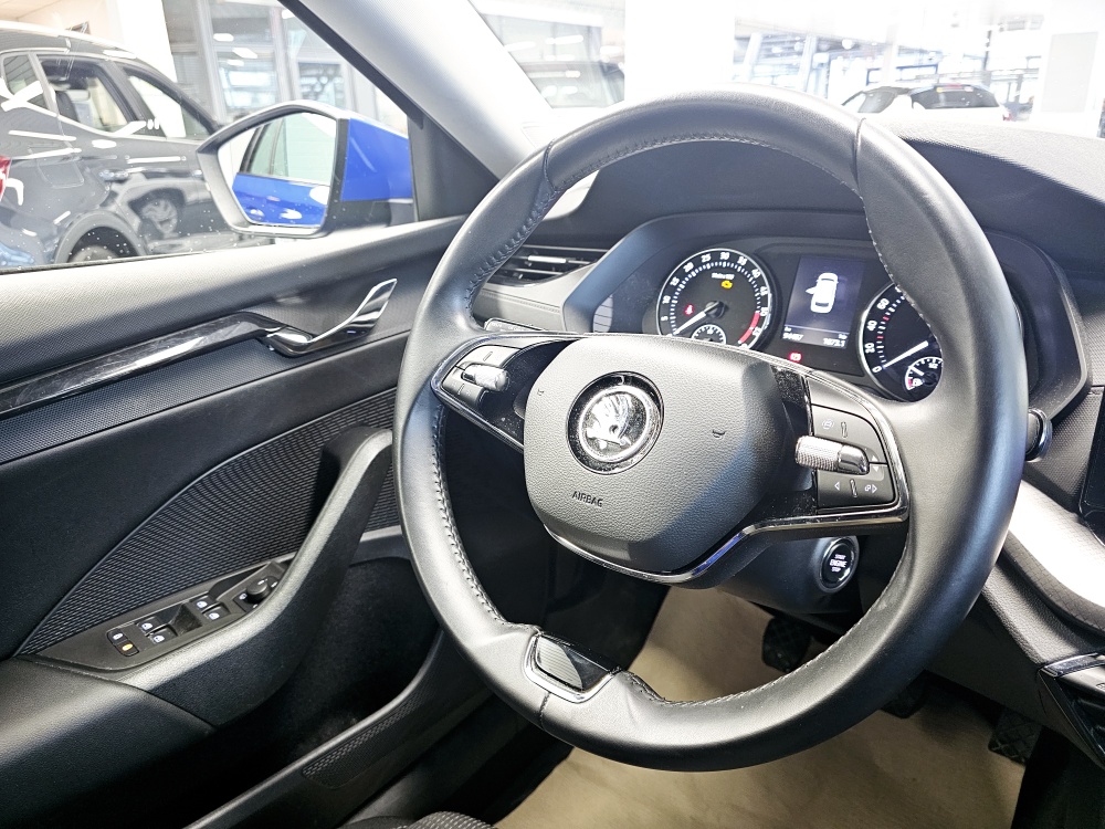Skoda Octavia Combi  bei Hoffmann Automobile in Wolfsburg kaufen und sofort mitnehmen - Bild 14