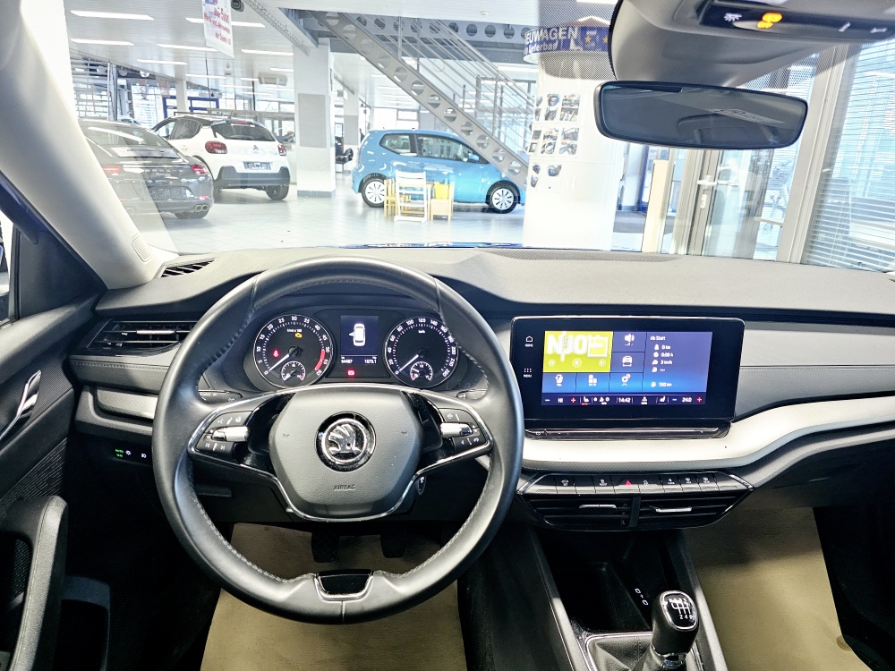 Skoda Octavia Combi  bei Hoffmann Automobile in Wolfsburg kaufen und sofort mitnehmen - Bild 15