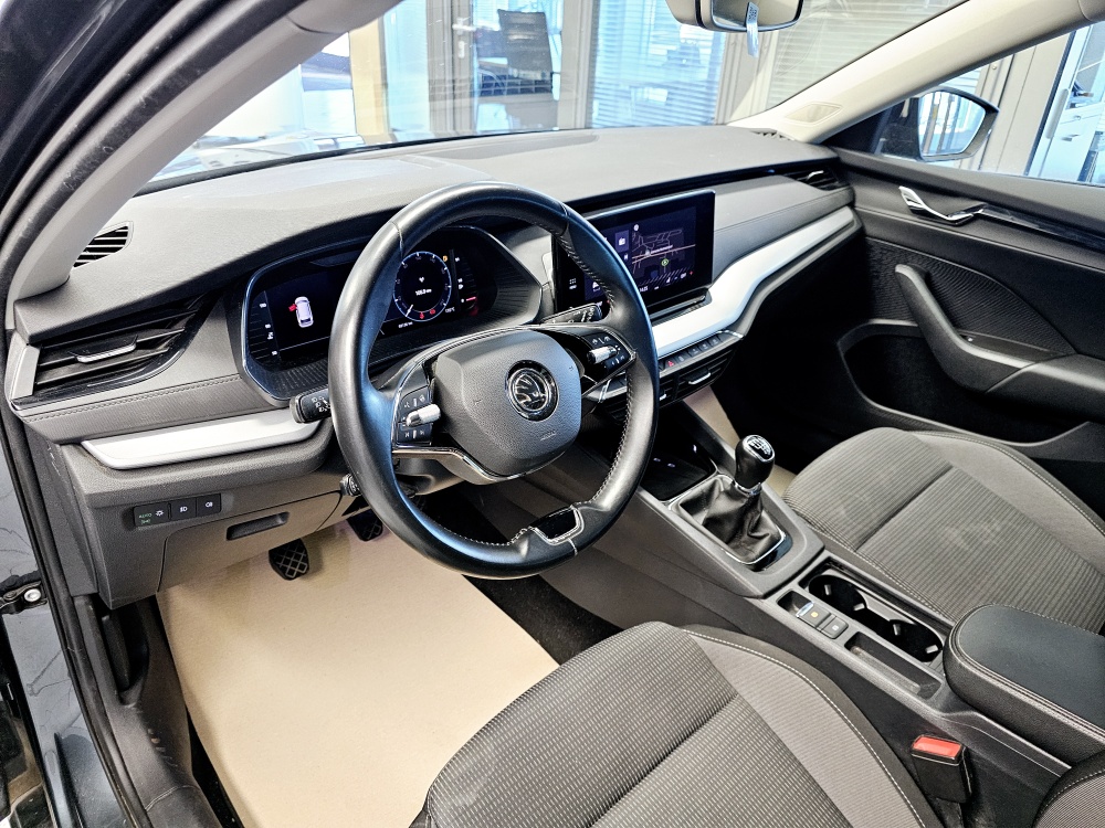 Skoda Octavia Combi  bei Hoffmann Automobile in Wolfsburg kaufen und sofort mitnehmen - Bild 15