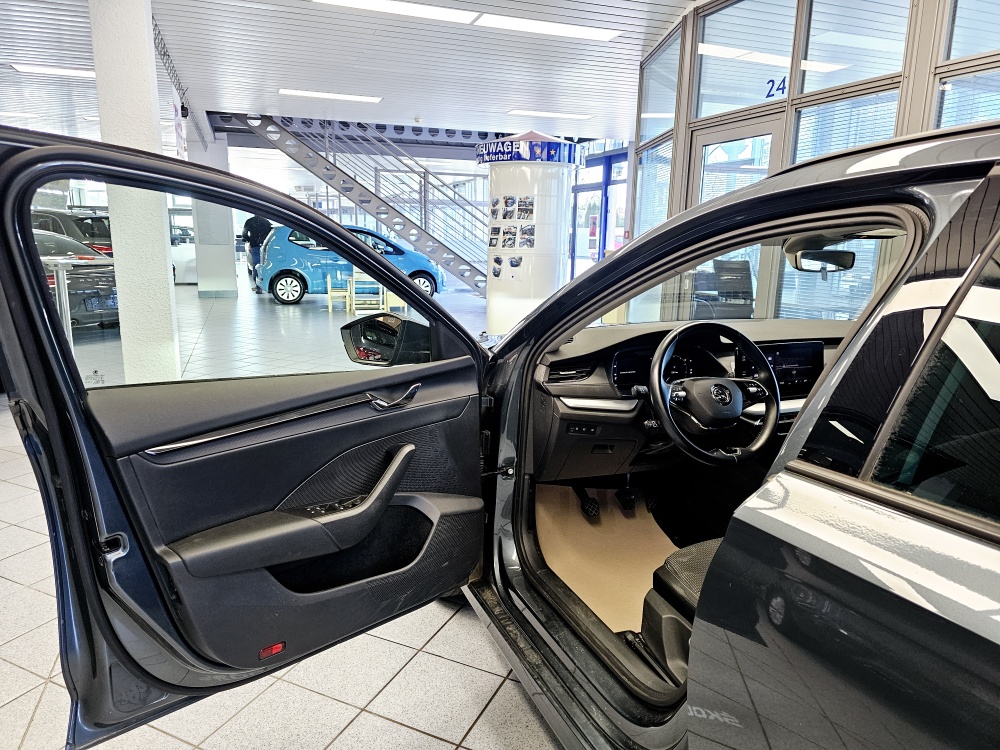 Skoda Octavia Combi  bei Hoffmann Automobile in Wolfsburg kaufen und sofort mitnehmen - Bild 16