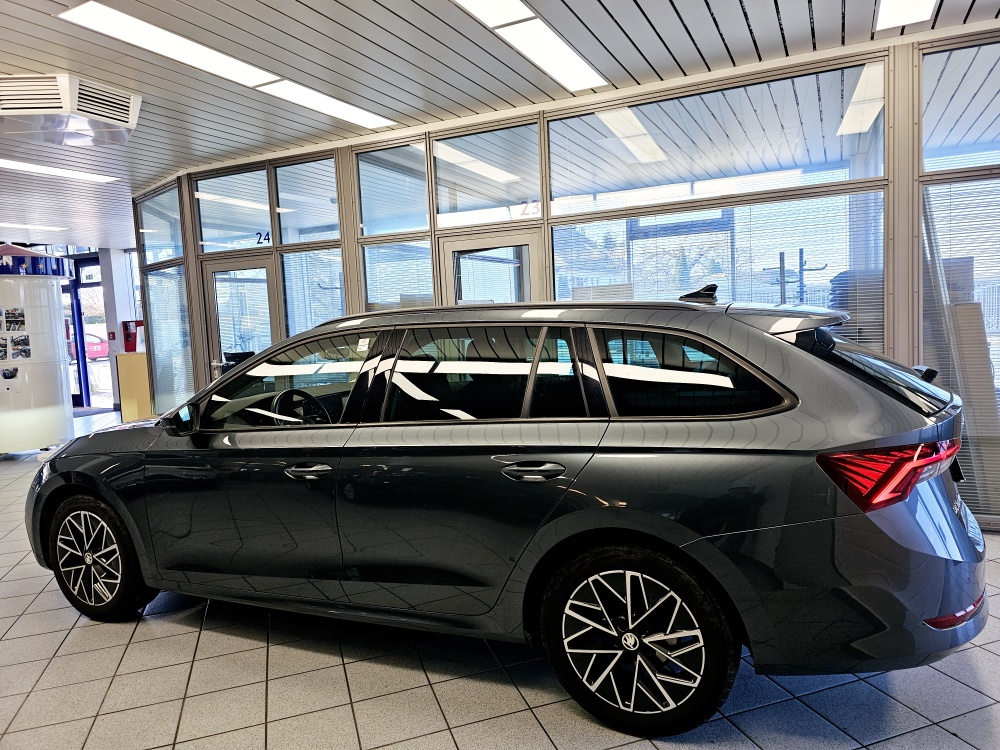 Skoda Octavia Combi  bei Hoffmann Automobile in Wolfsburg kaufen und sofort mitnehmen - Bild 17