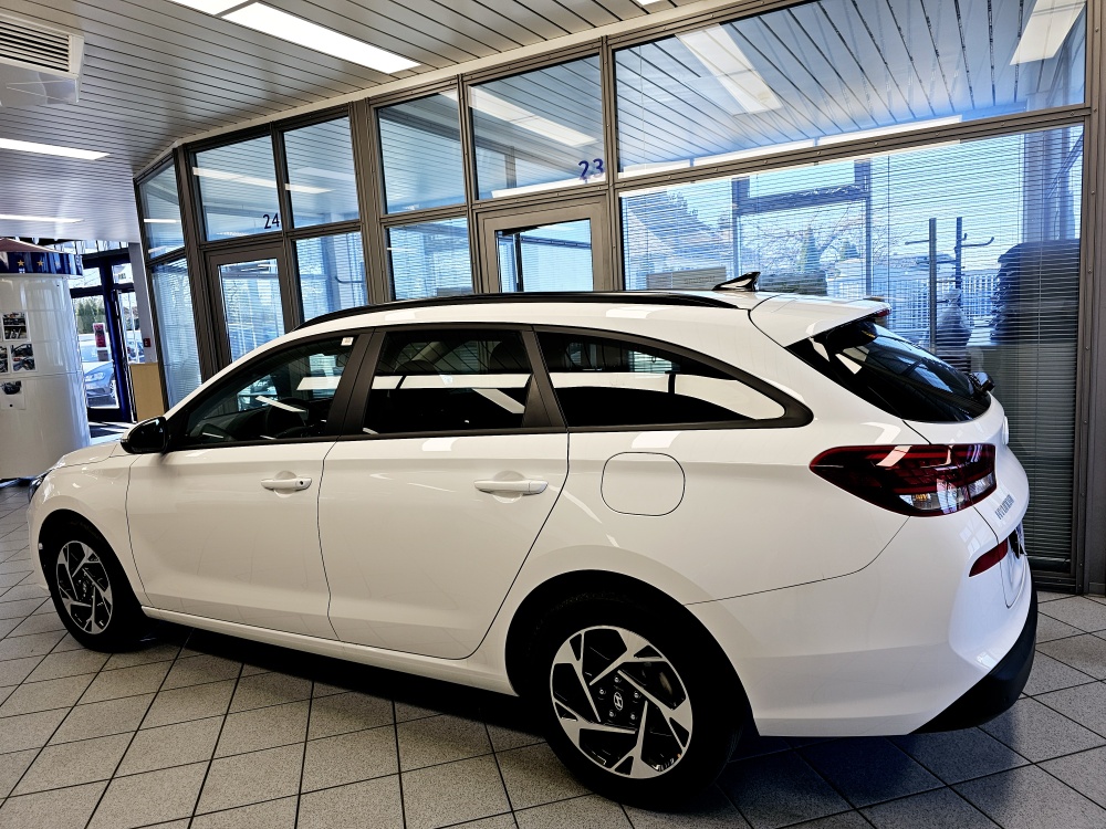 Hyundai i30 Kombi  bei Hoffmann Automobile in Wolfsburg kaufen und sofort mitnehmen - Bild 20