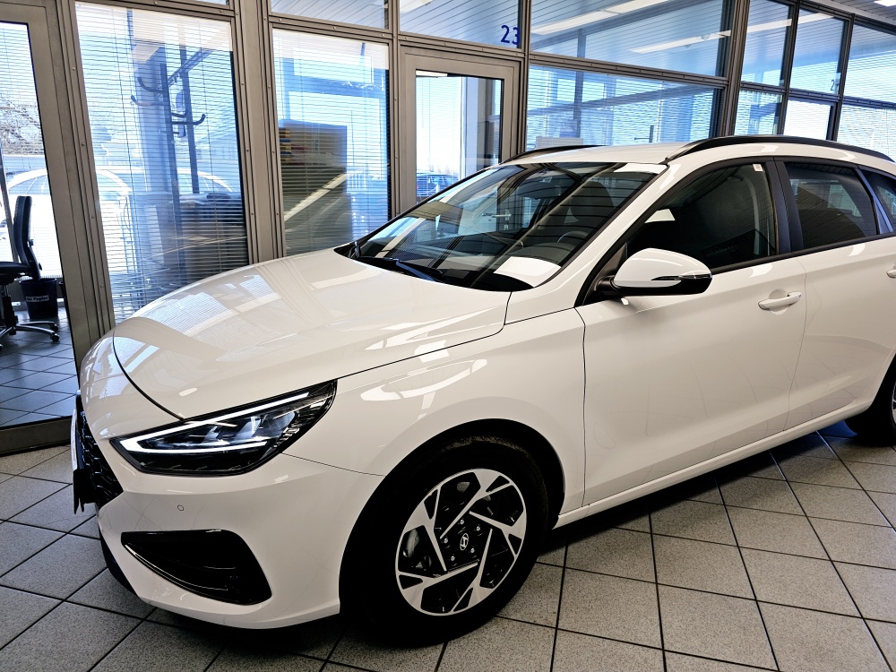 Hyundai i30 Kombi  bei Hoffmann Automobile in Wolfsburg kaufen und sofort mitnehmen - Bild 21