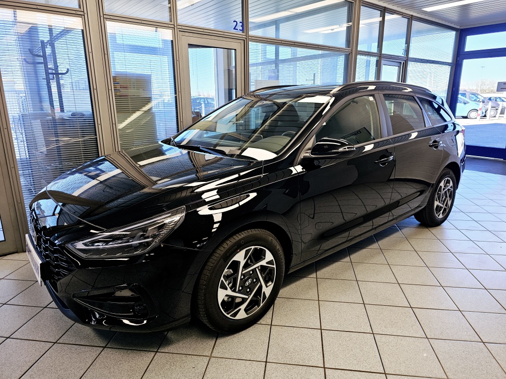Hyundai i30 Kombi  für nur 24.750,- € bei Hoffmann Automobile in Wolfsburg kaufen und sofort mitnehmen