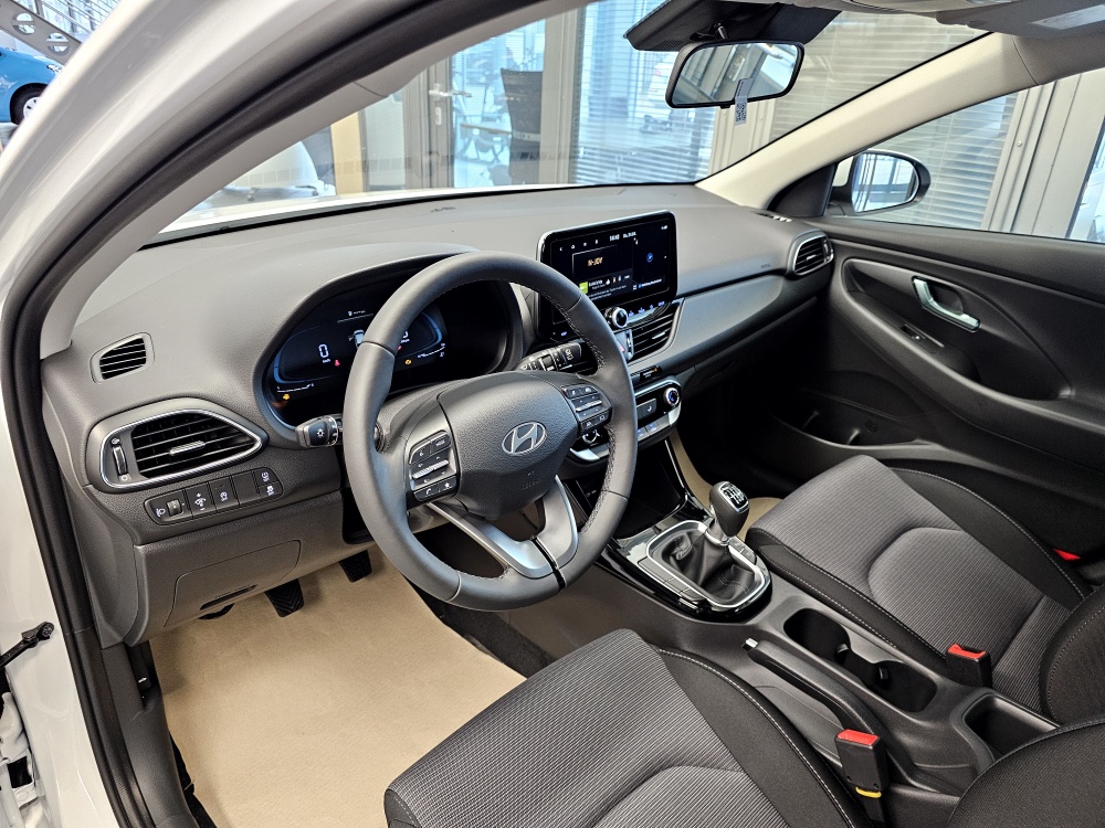 Hyundai i30  bei Hoffmann Automobile in Wolfsburg kaufen und sofort mitnehmen - Bild 15