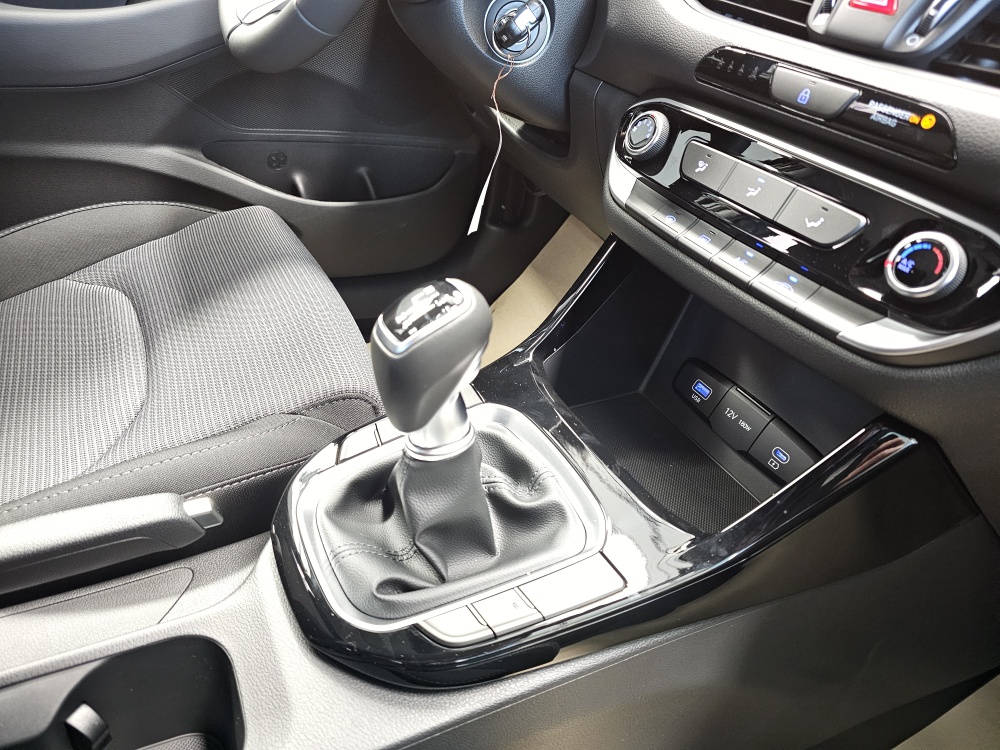 Hyundai i30  bei Hoffmann Automobile in Wolfsburg kaufen und sofort mitnehmen - Bild 6