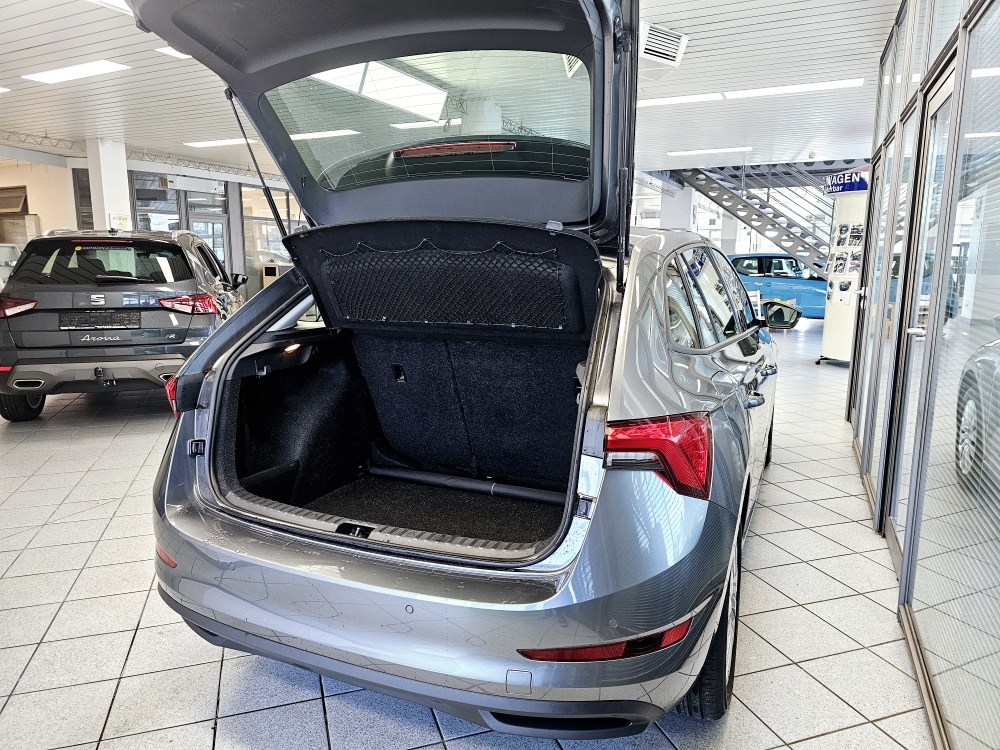 Skoda Scala  bei Hoffmann Automobile in Wolfsburg kaufen und sofort mitnehmen - Bild 2