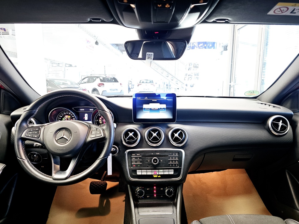 Mercedes-Benz A 200  bei Hoffmann Automobile in Wolfsburg kaufen und sofort mitnehmen - Bild 5
