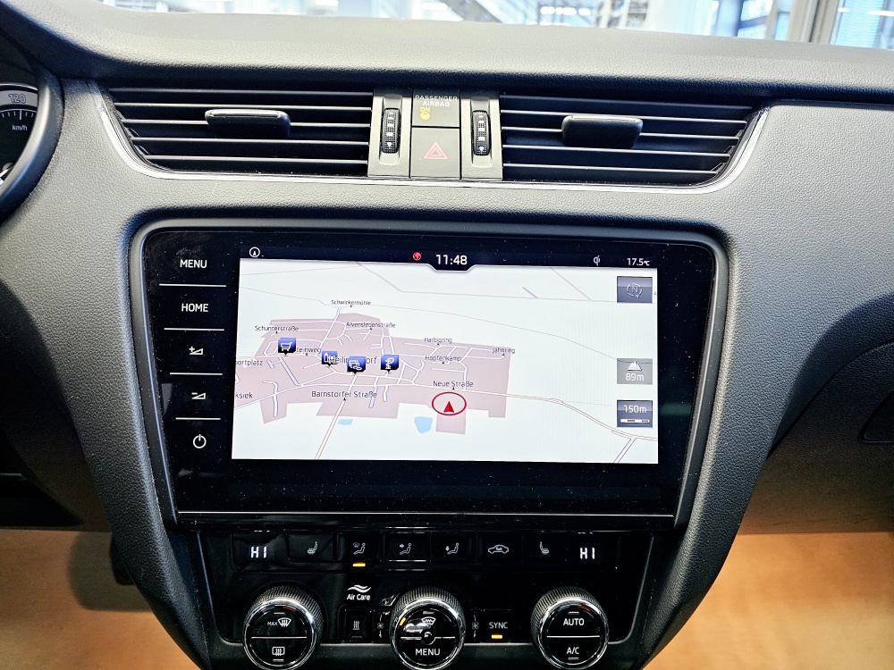 Skoda Octavia Combi  bei Hoffmann Automobile in Wolfsburg kaufen und sofort mitnehmen - Bild 10