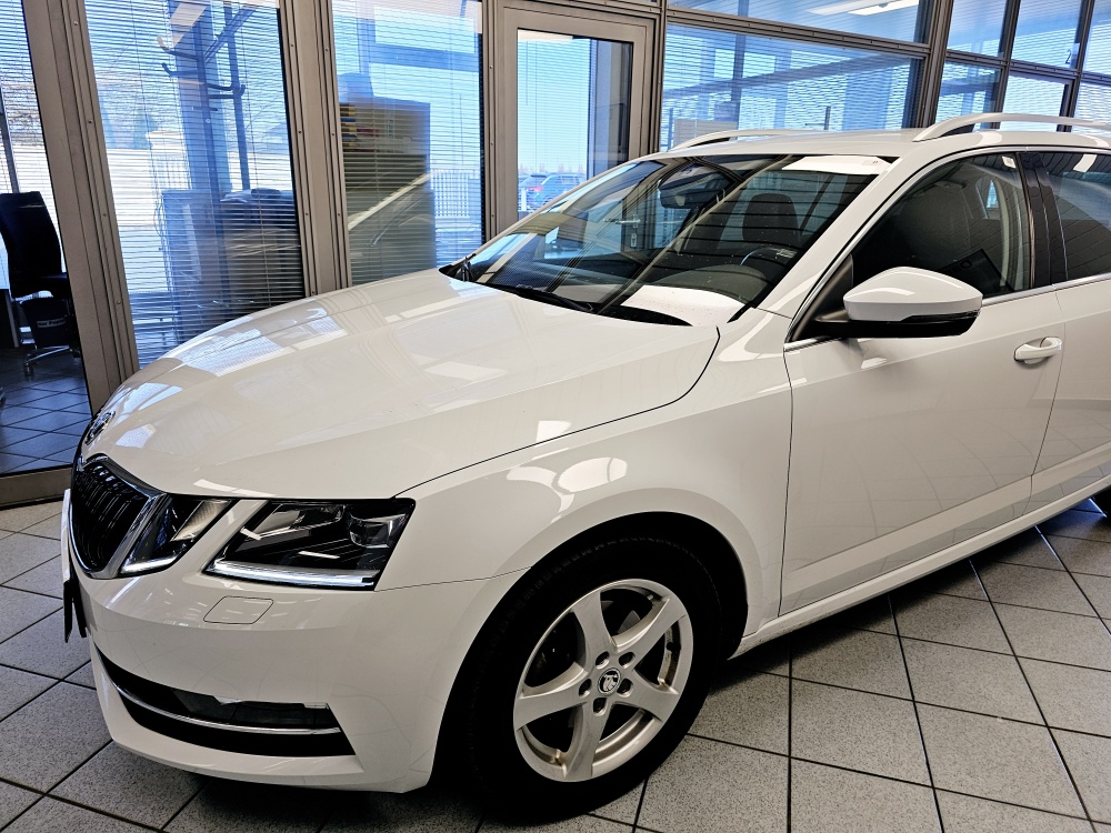 Skoda Octavia Combi  bei Hoffmann Automobile in Wolfsburg kaufen und sofort mitnehmen - Bild 21