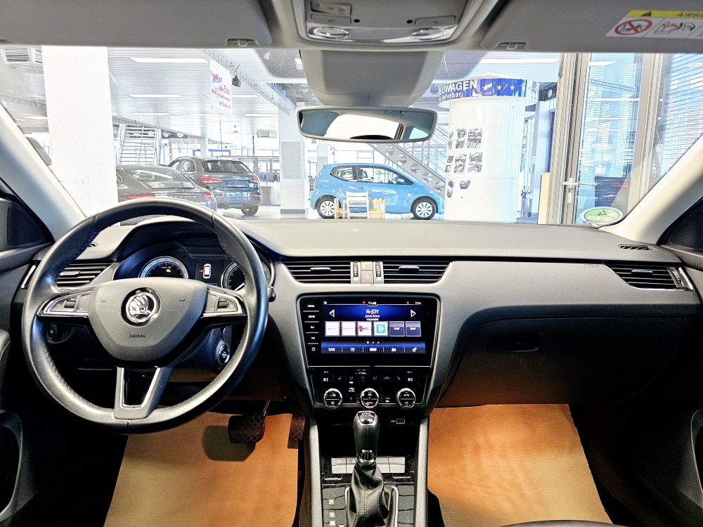 Skoda Octavia Combi  bei Hoffmann Automobile in Wolfsburg kaufen und sofort mitnehmen - Bild 7