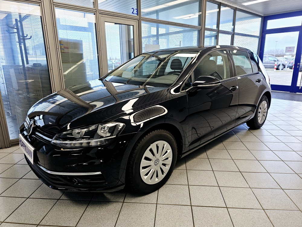 VW Golf Comfortline für nur 16.800,- € bei Hoffmann Automobile in Wolfsburg kaufen und sofort mitnehmen