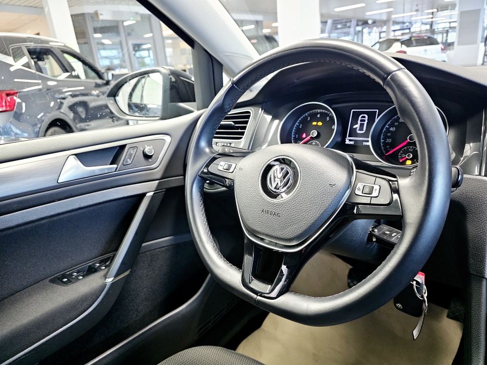 VW Golf  bei Hoffmann Automobile in Wolfsburg kaufen und sofort mitnehmen - Bild 12
