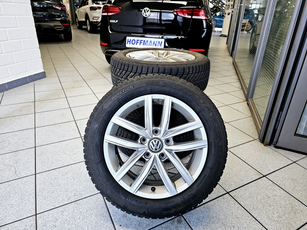 VW Golf  bei Hoffmann Automobile in Wolfsburg kaufen und sofort mitnehmen - Bild 3