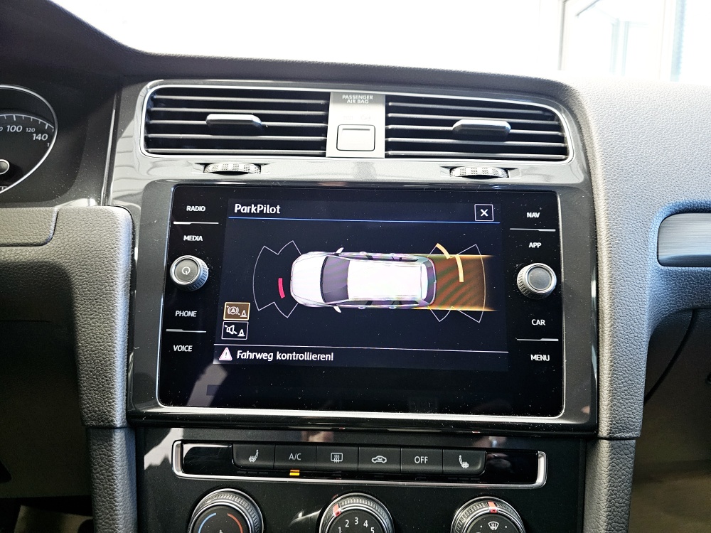 VW Golf Variant  bei Hoffmann Automobile in Wolfsburg kaufen und sofort mitnehmen - Bild 11