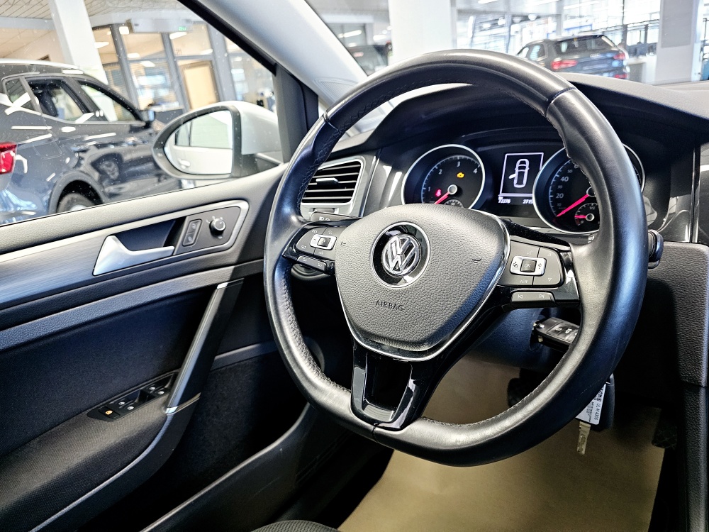 VW Golf Variant  bei Hoffmann Automobile in Wolfsburg kaufen und sofort mitnehmen - Bild 12