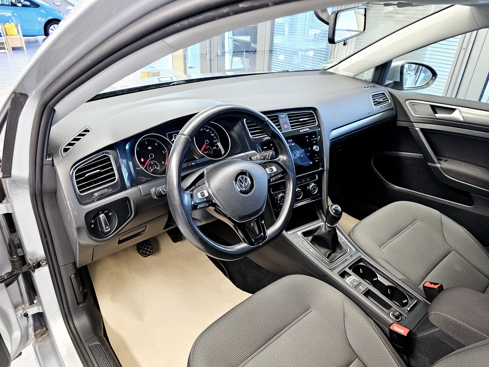 VW Golf Variant  bei Hoffmann Automobile in Wolfsburg kaufen und sofort mitnehmen - Bild 14