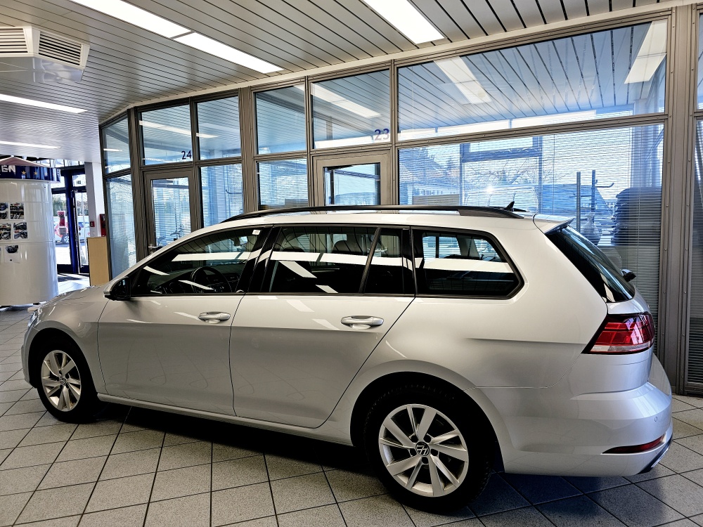 VW Golf Variant  bei Hoffmann Automobile in Wolfsburg kaufen und sofort mitnehmen - Bild 17
